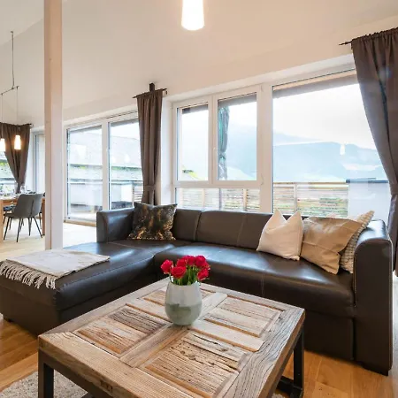 Apartamento Christine Penthouse By Interhome